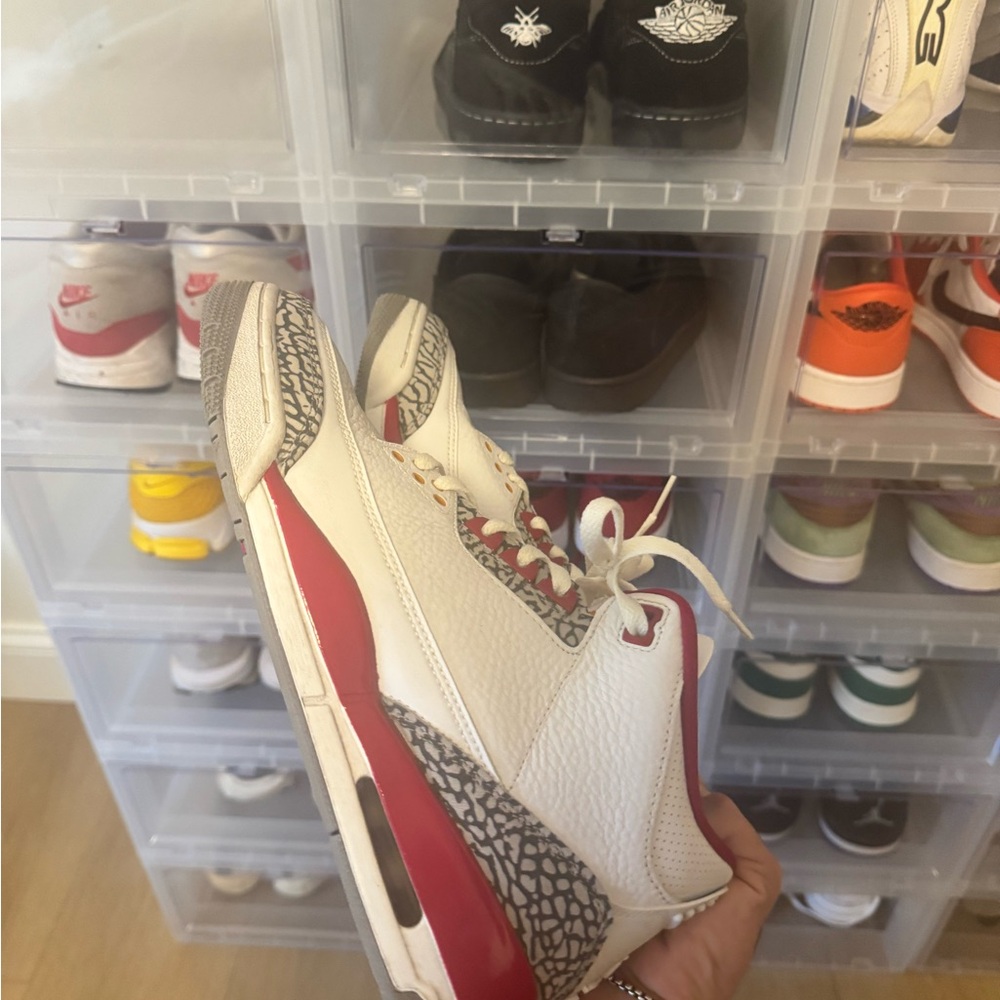 Jordan 3 Cardinal Red - Picture 4 of 4